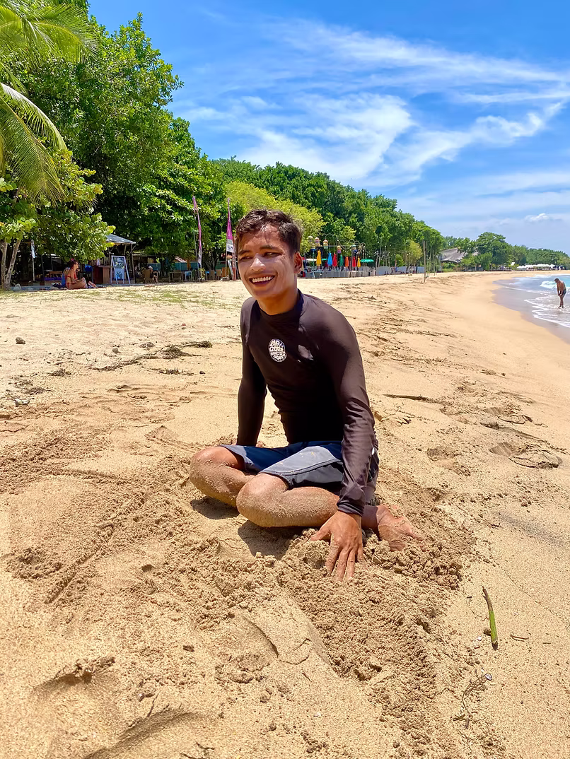 Toba, surf instructor in Uluwatu, Bali
